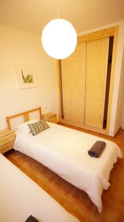 Hostel Surfers Retreat Corralejo Zimmer foto
